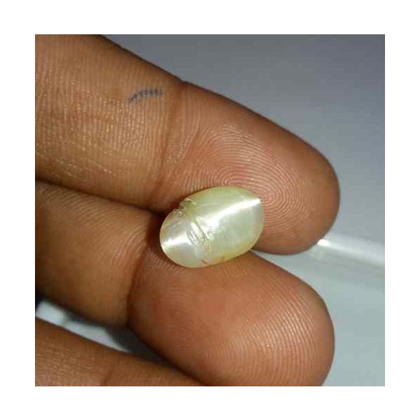 4.29 Carat Creamish White Kanak Khet Chrysoberyl Cat's Eye 12.66 x 8.51 x 6.90 mm