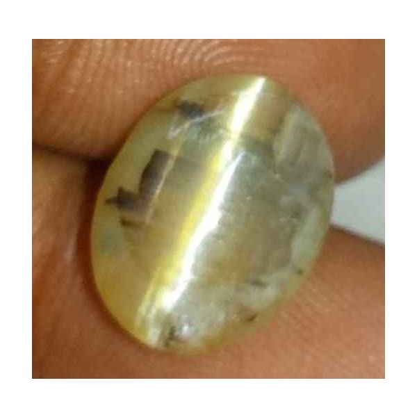 4.13 Carat Creamish White Kanak Khet Chrysoberyl Cat's Eye 13.60 x 10.47 x 5.13 mm