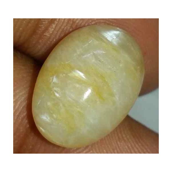 8.91 Carat Creamish White Kanak Khet Chrysoberyl Cat's Eye 16.47 x 11.65 x 7.28 mm