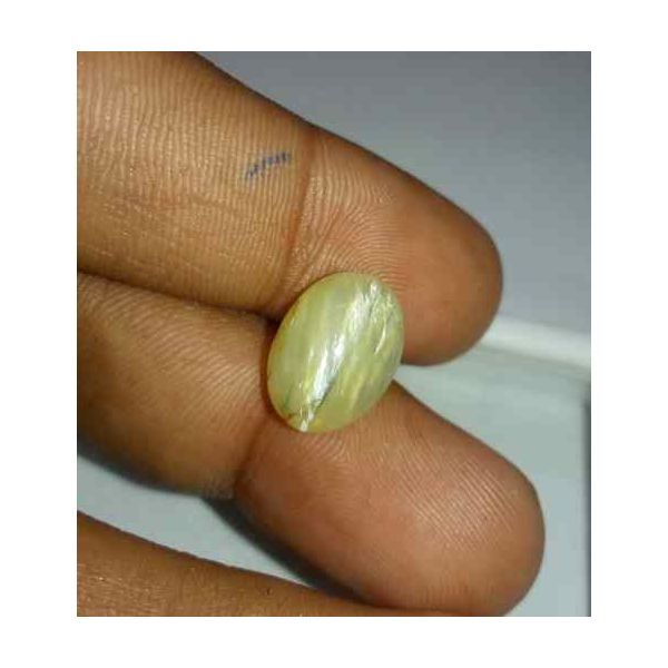 5.63 Carat Creamish White Kanak Khet Chrysoberyl Cat's Eye 13.69 x 9.92 x 7.12 mm