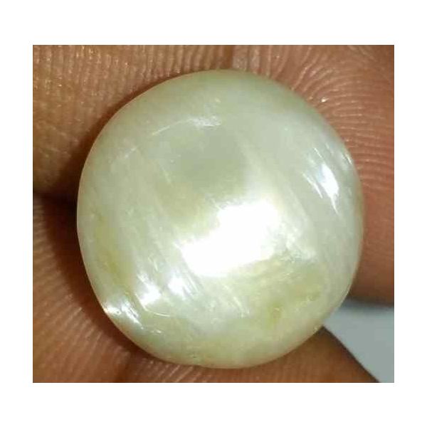 15.49 Carat Creamish White Kanak Khet Chrysoberyl Cat's Eye 15.77 x 15.42 x 10.35 mm