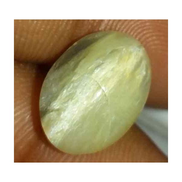 4.3 Carat Creamish White Kanak Khet Chrysoberyl Cat's Eye 12.74 x 9.27 x 6.35 mm