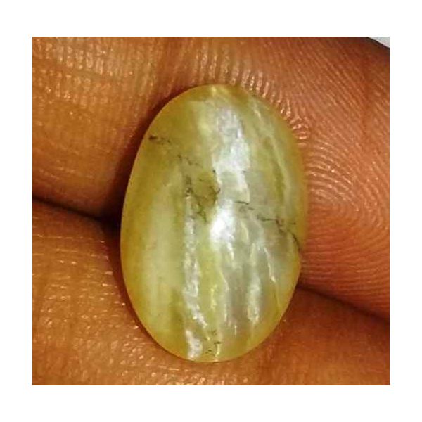 4.73 Carat Creamish White Kanak Khet Chrysoberyl Cat's Eye 13.88 x 9.19 x 7.30 mm