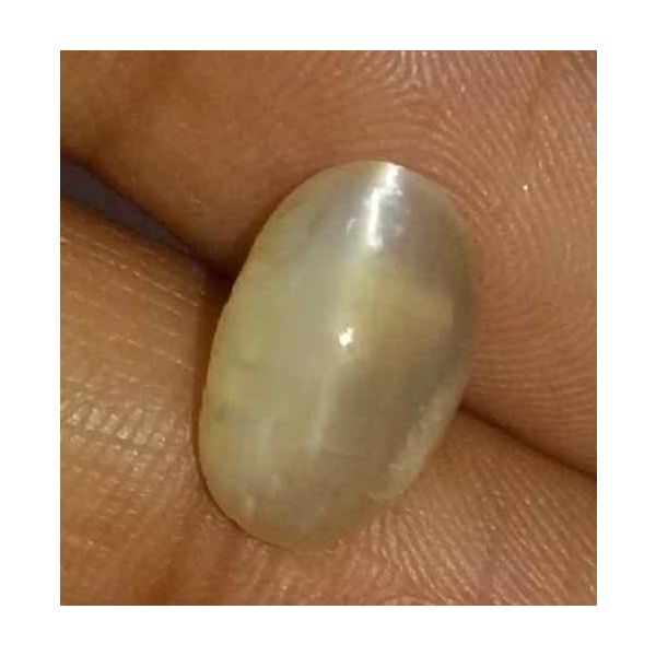 2.23 Carat Creamish White Kanak Khet Chrysoberyl Cat's Eye 11.67 x 7.36 x 4.71 mm