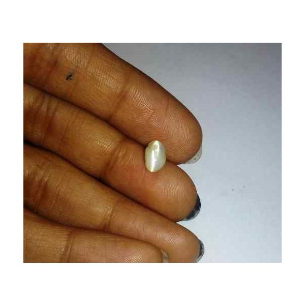 0.69 Carat Creamish White Kanak Khet Chrysoberyl Cat's Eye 7.30 x 4.84 x 4.17 mm