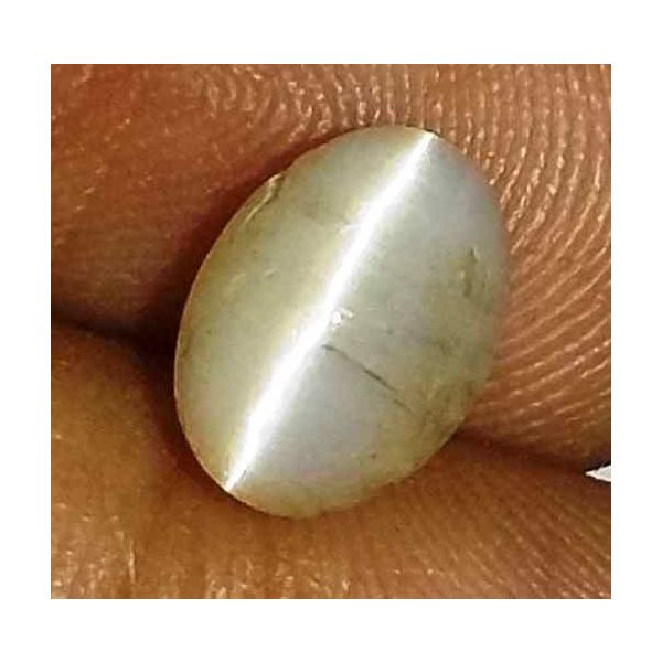 1.96 Carat Creamish White Kanak Khet Chrysoberyl Cat's Eye 8.59 x 6.34 x 6.21 mm