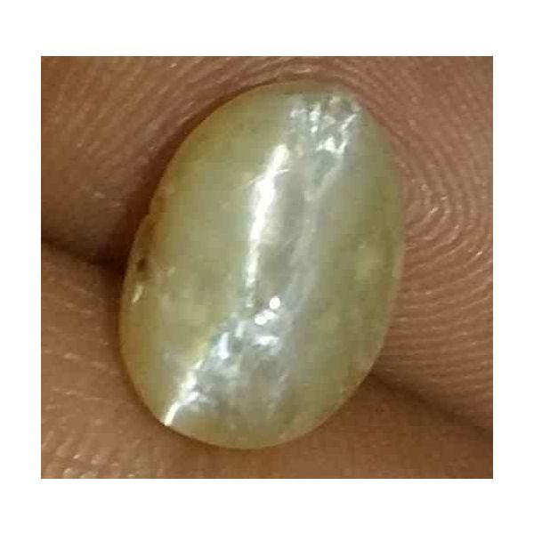 2.8 Carat Creamish White Kanak Khet Chrysoberyl Cat's Eye 10.55 x 6.89 x 6.38 mm