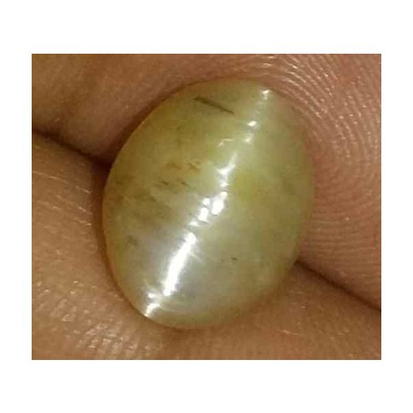 3.78 Carat Creamish White Kanak Khet Chrysoberyl Cat's Eye 10.96 x 8.73 x 6.37 mm