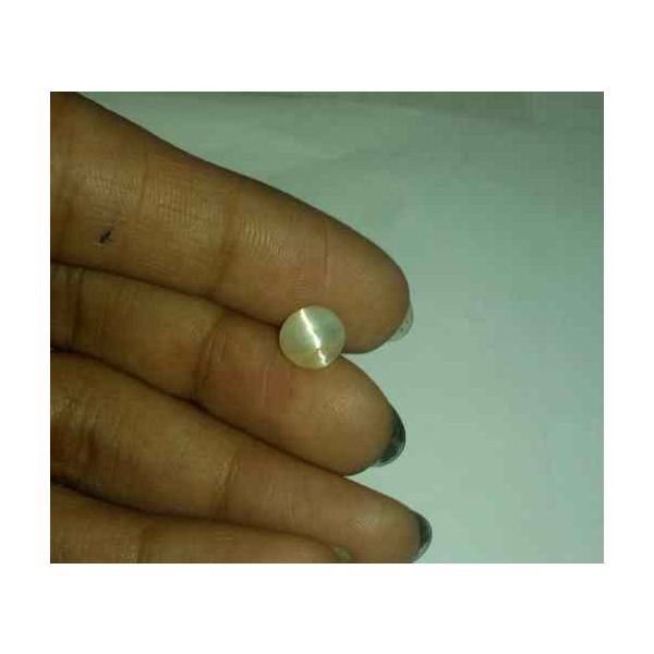 1.04 Carat Creamish White Kanak Khet Chrysoberyl Cat's Eye 6.99 x 6.72 x 3.77 mm