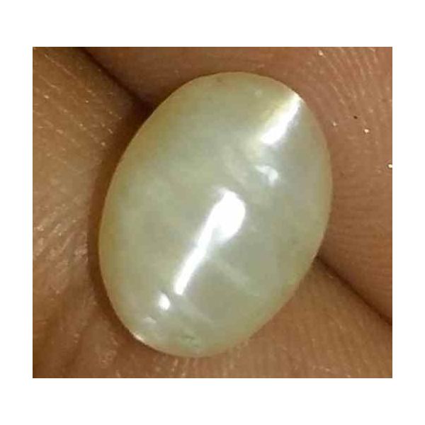 2.45 Carat Creamish White Kanak Khet Chrysoberyl Cat's Eye 10.06 x 7.40 x 5.99 mm