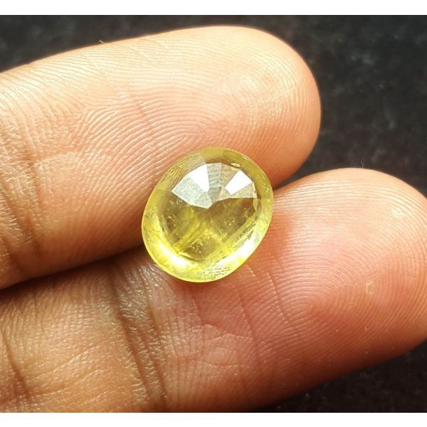 4.47 Carats Natural Lemon Yellow Sapphire 10.40 x 8.75 x 5.30 mm