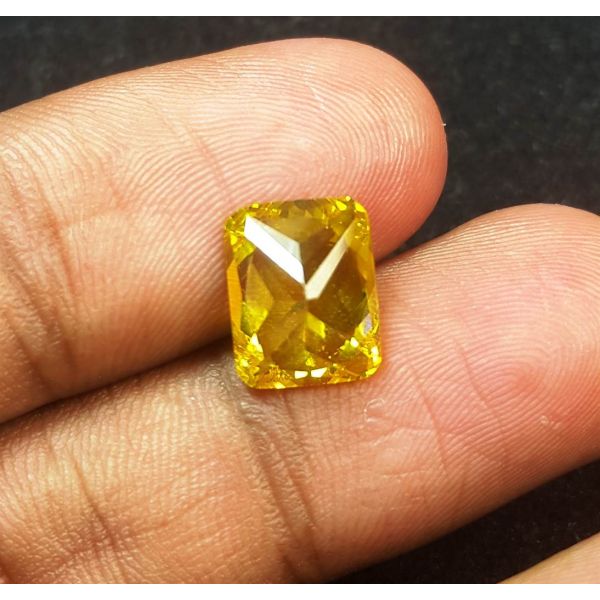 5.14 Carats Natural  Yellow Cubic Zircon 9.95 x 7.95 x 4.75 mm