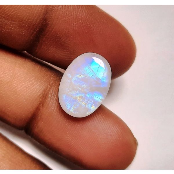 6.38 Carats Natural White Moonstone 13.86 x 9.84 x 5.93 mm