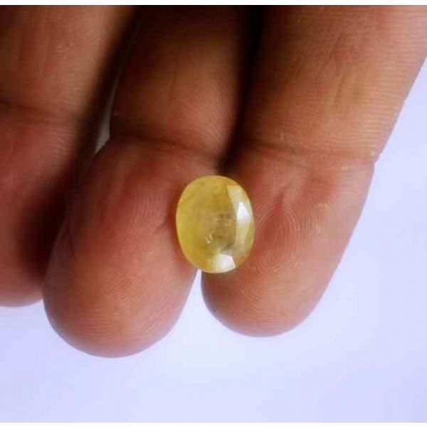 3.89 Carats Ceylon Yellow Sapphire 11.19 x 8.98 x 4.01 mm