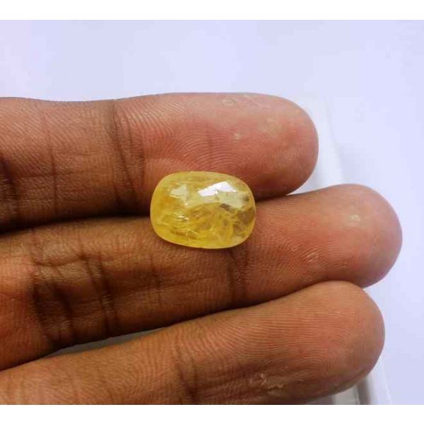 5.67 Carats Ceylon Yellow Sapphire 13.34 x 9.68 x 4.63 mm