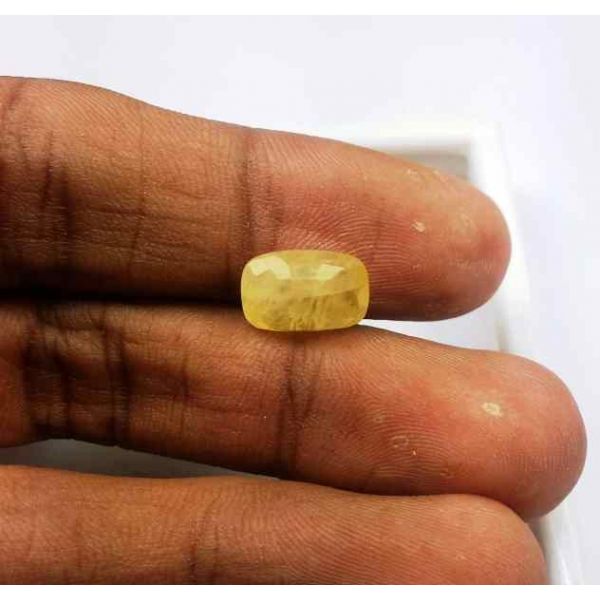 4.45 Carats Ceylon Yellow Sapphire 11.21 x 7.41 x 5.38 mm