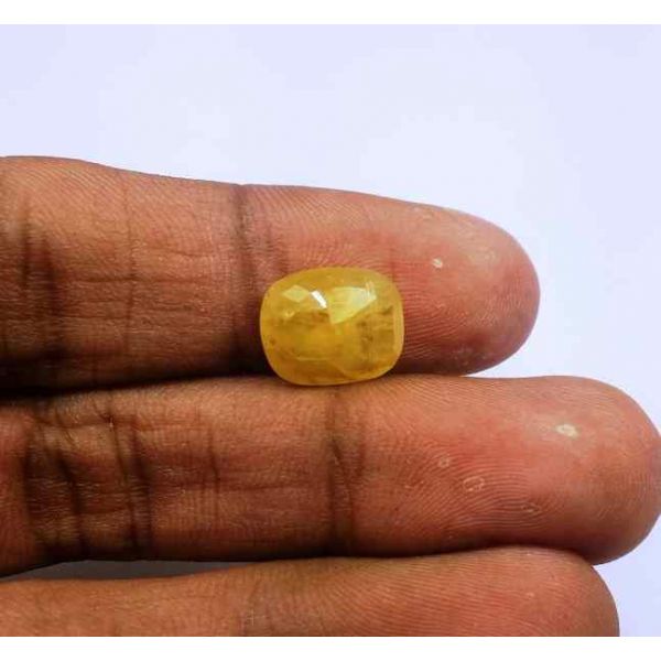 4.89 Carats Ceylon Yellow Sapphire 11.49 x 9.37 x 4.48 mm