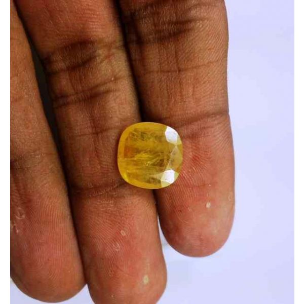 4.7 Carats Yellow Sapphire Ceylon 11.43 x 11.21 x 3.63 mm