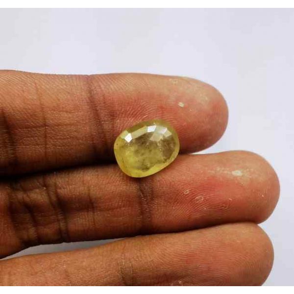 4.58 Carats Yellow Sapphire Ceylon 11.69 x 9.36 x 4.16 mm