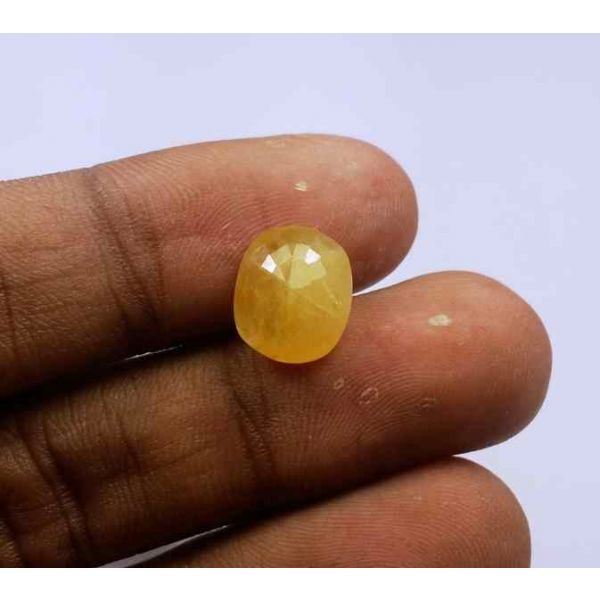 4.56 Carats Ceylon Yellow Sapphire 10.77 x 9.15 x 4.08 mm