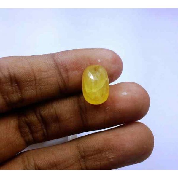 8.83 Carats Ceylon Yellow Sapphire 14.11 x 9.64 x 6.86 mm