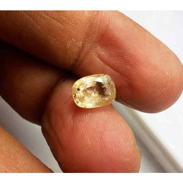 2.8 Carats Ceylon Yellow Sapphire 8.91 x 6.65 x 4.58 mm