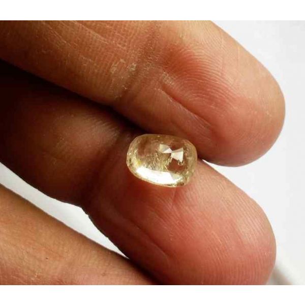 2.8 Carats Ceylon Yellow Sapphire 8.91 x 6.65 x 4.58 mm