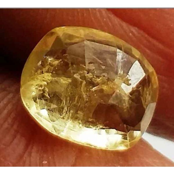 2.72 Carats Ceylon Yellow Sapphire 8.65 x 7.04 x 4.42 mm