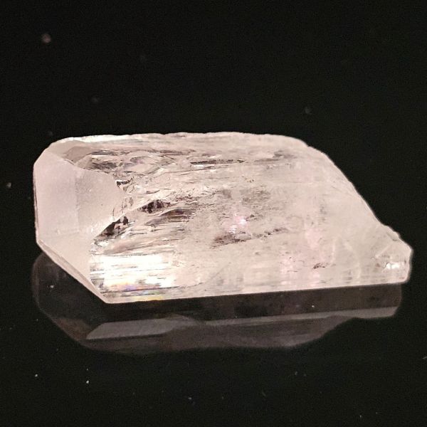 25.7  carats  Natural Danburite 1.54x18.41x19.54 mm