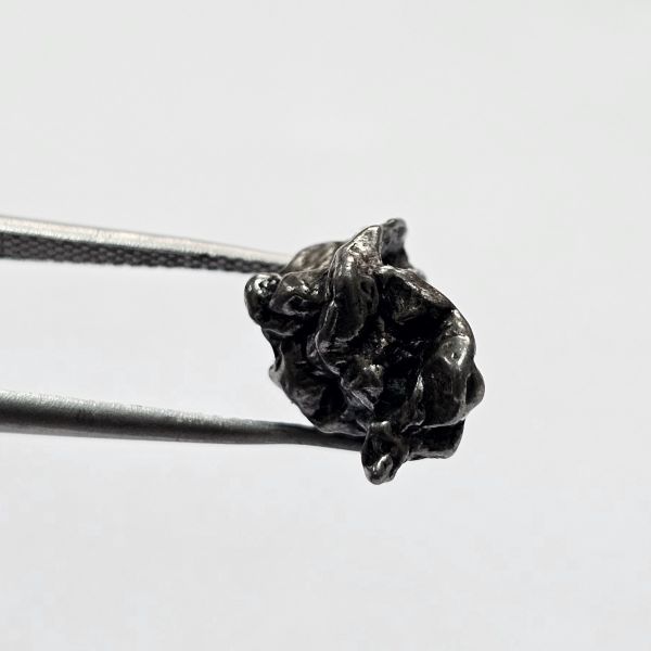 17.78  carats Natural  Meteorite  0.40x0.69x0.65 mm