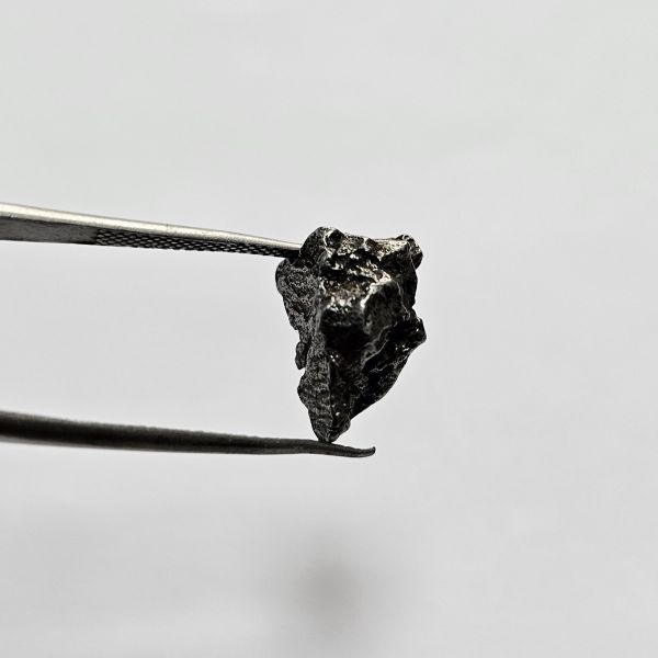 16.10 Carats Natural Meteorite 13.68 x 8.66 x 8.79 mm