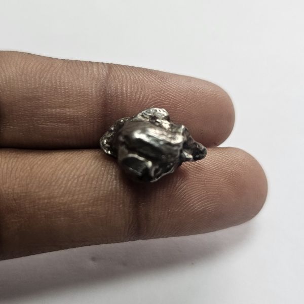 17.82 Carats Natural Meteorite 15.60 x 8.40 x 11.11 mm