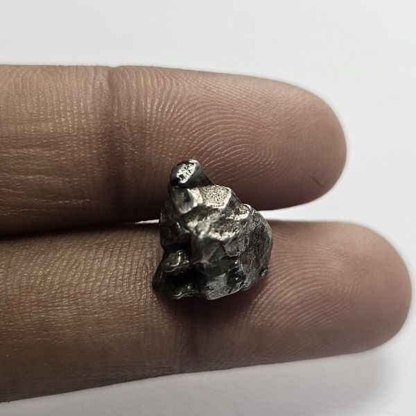 13.55  Carats Natural  Meteorite  17.59 x 18.58 x 18.59 mm