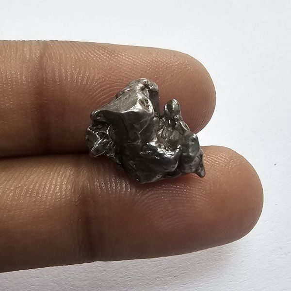 17.17  Carats Natural Meteorite 11.70 x 15.53 x 16.50 mm