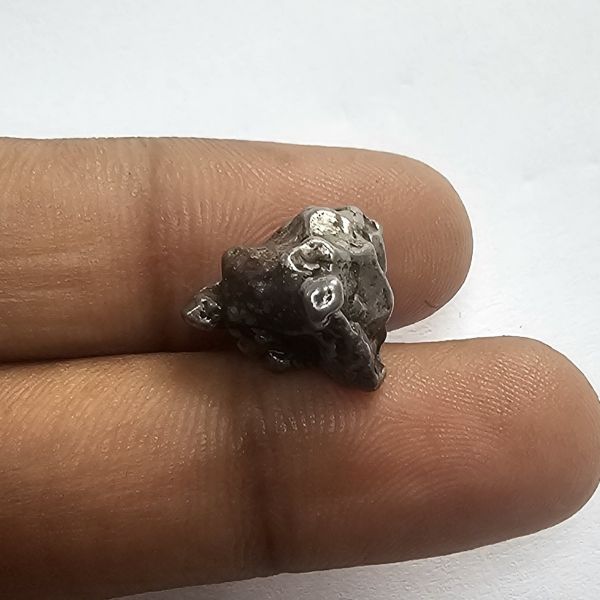 19.38 Carats Natural Meteorite 17.02x16.92x16.14 mm