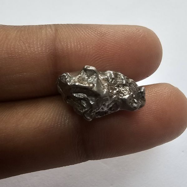 15.01 Carats  Natural Meteorite 12.39x17.74x16.22 mm