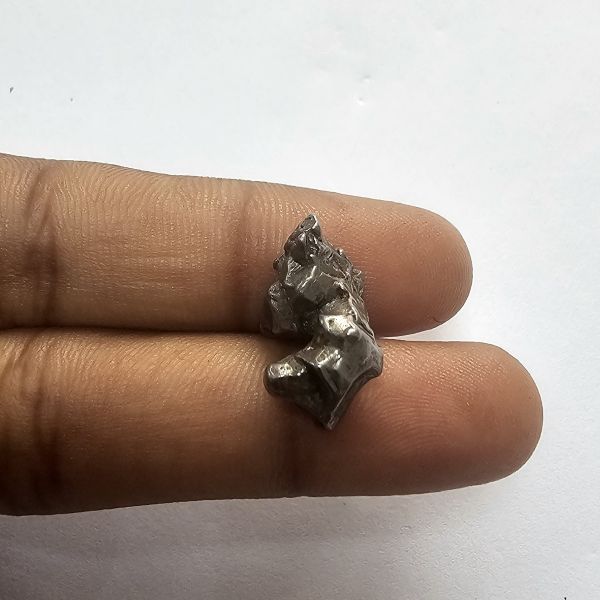 18.42 Carats Natural Meteorite 17.62 x 13.02 x 15.94 mm