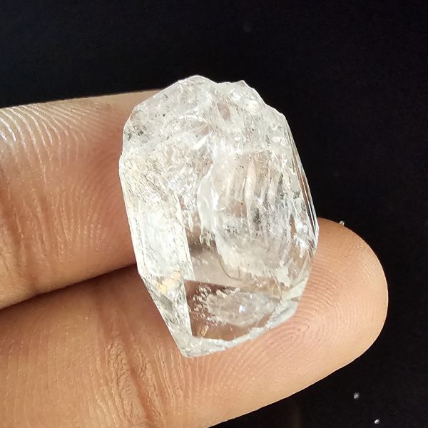 16.9  carats  Natural Herkimer diamond  6.86x20.11x9.38 mm