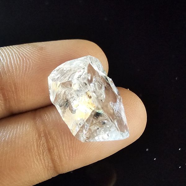 14.97 carats  Natural Herkimer diamond 3.79x17.21x16.67 mm