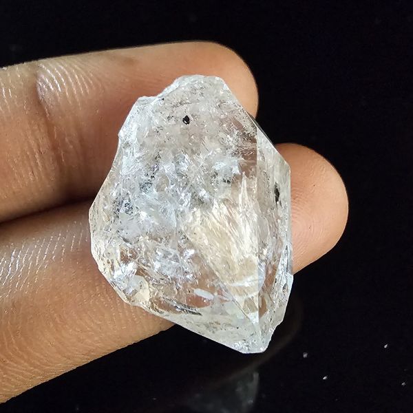 26.99  carats  Natural Herkimer diamond 3.72x15.31x7.93 mm