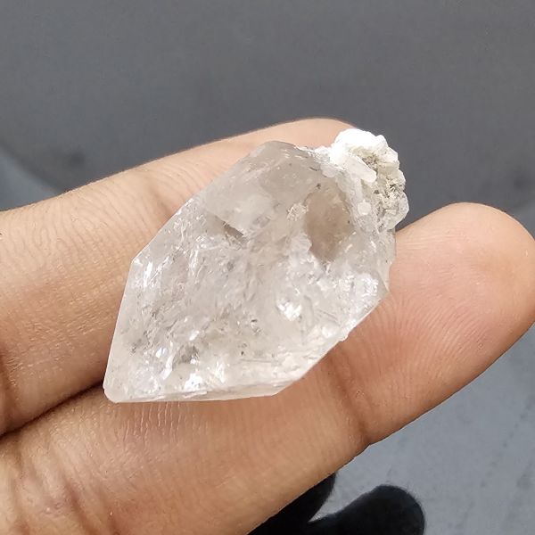 30.05 Carats Natural Herkimer Diamond 24.70 x 15.50 x 13.25 mm