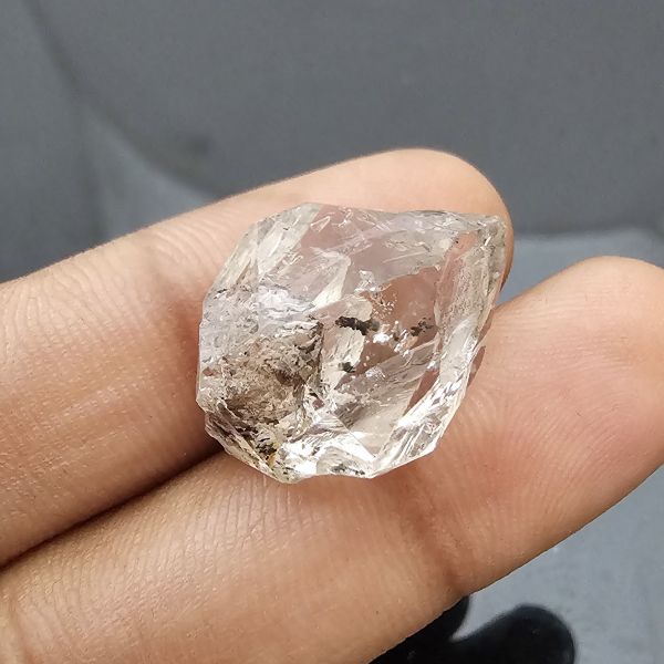 14.72 Carats Natural Herkimer Diamond 18.90 x 9.25 x 14.40 mm