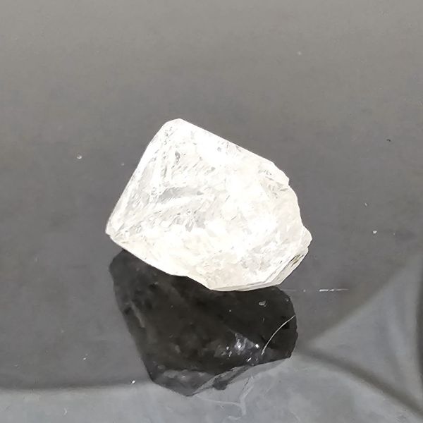 21.48  carats  Natural Herkimer diamond  6.73x12.90x13.09 mm