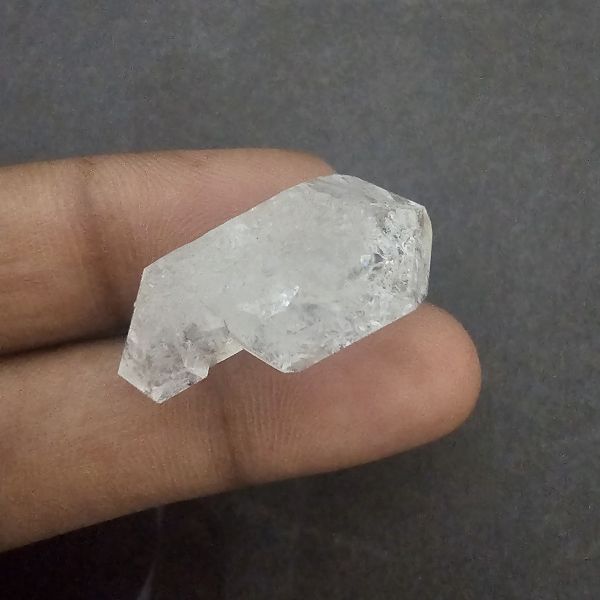 26.66  carats  Natural Herkimer diamond  1.96x14.84x12.87 mm