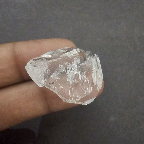 18.74  carats  Natural Herkimer diamond  8.60x14.89x14.12 mm