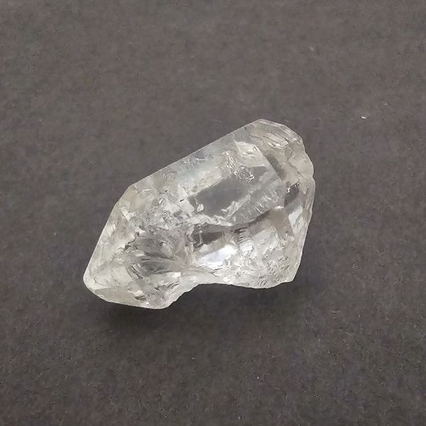 16.99 carats  Natural Herkimer diamond  6.32x16.64x12.75 mm