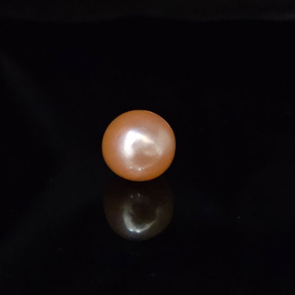 9.82 carats Natural pink Pearl 10.80x11.14x11.52 mm