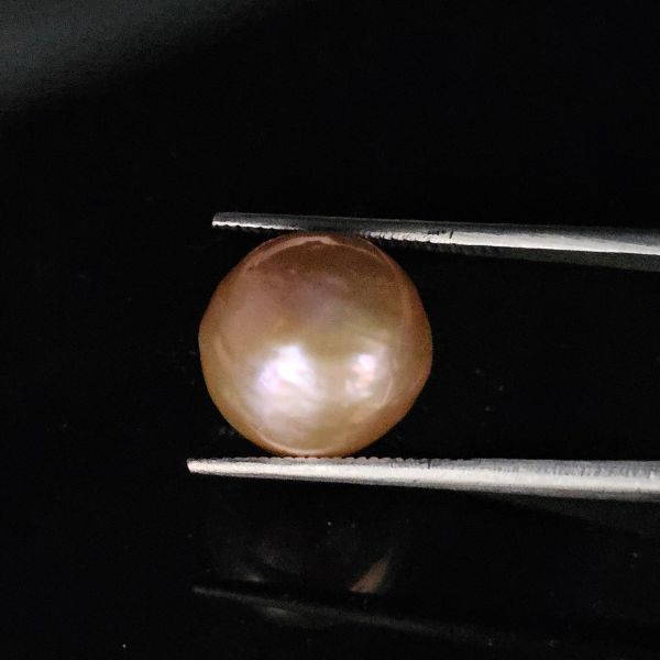 10.11 carats Natural pink Pearl 11.81x12.10x12.02 mm