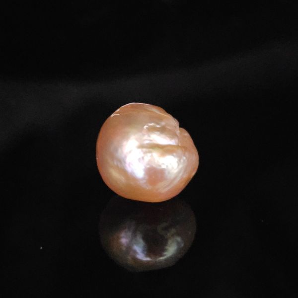 11.62 carats Natural pink Pearl 12.92x14.61x 14.23 mm