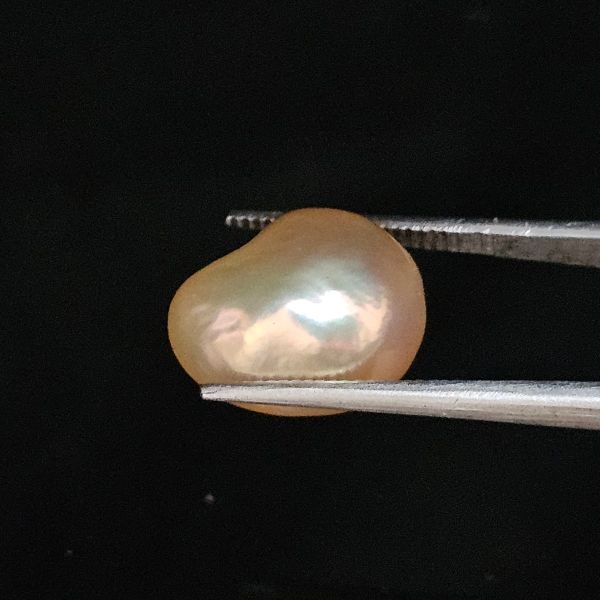 11.05 carats Natural pink Pearl 14.85x12.42x15.07 mm